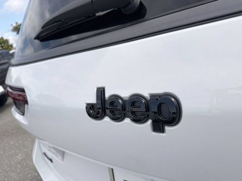 New 2026 Jeep Grand Cherokee L Limited AWD/4WD image 5
