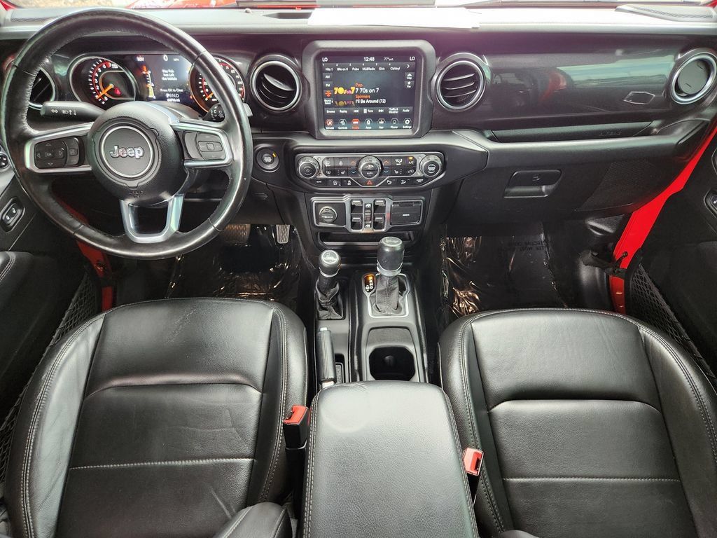 Used 2020 Jeep Wrangler Unlimited Sahara AWD/4WD image 16