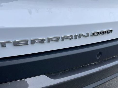 New 2026 GMC Terrain Elevation w/ Technology Package II AWD/4WD image 12