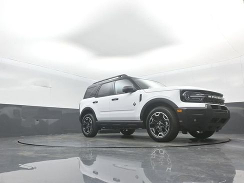 New 2026 Ford Bronco Sport Outer Banks w/ Outer Banks Tech Package+ AWD/4WD image 32