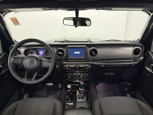 Used 2023 Jeep Wrangler Willys image 23
