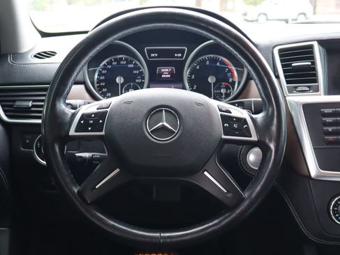 Used 2015 Mercedes-Benz ML 400 4MATIC image 18