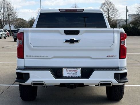 Used 2023 Chevrolet Silverado 1500 RST w/ Z71 Off-Road Package image 5