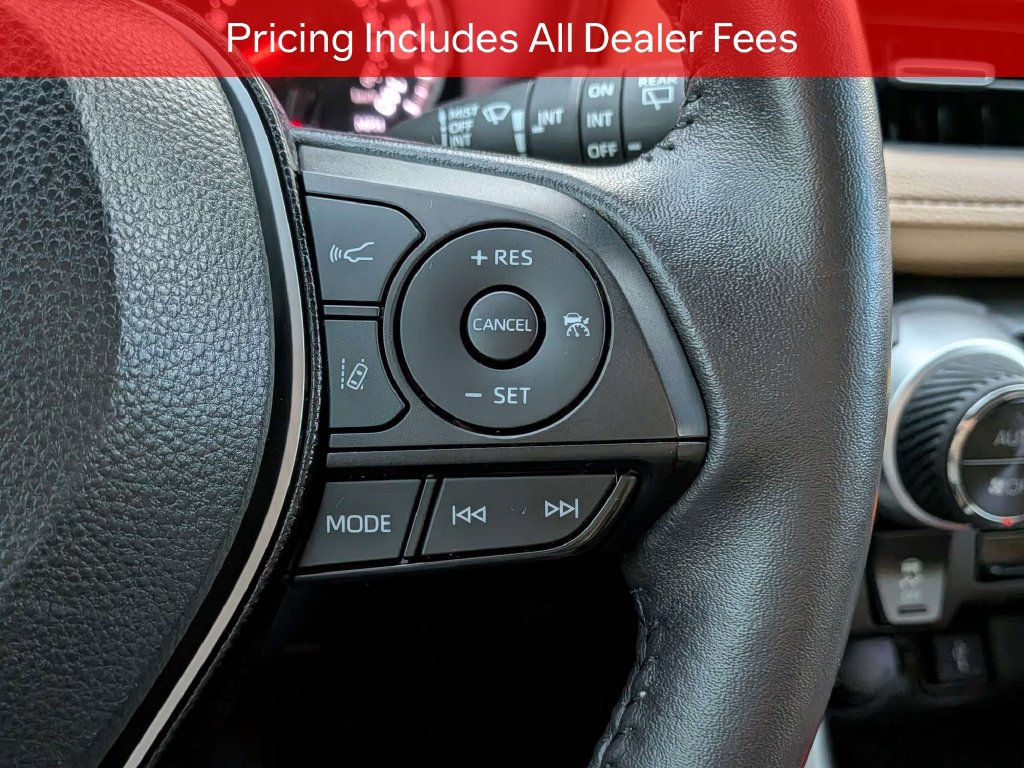 Certified 2021 Toyota RAV4 XLE Premium FWD image 27