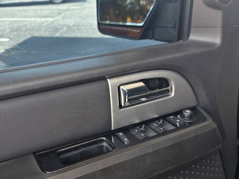 Used 2012 Ford Expedition Limited RWD image 20