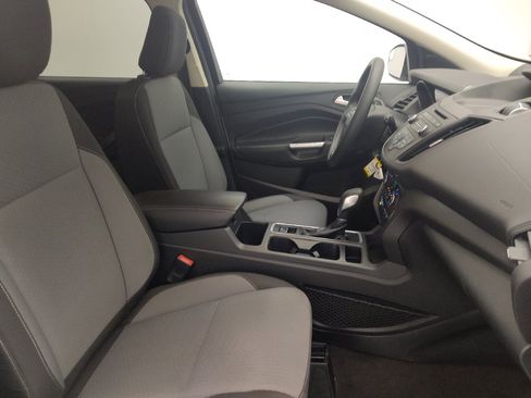 Used 2018 Ford Escape SE FWD image 21