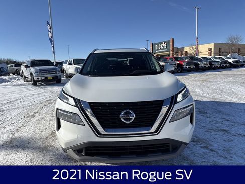 Used 2021 Nissan Rogue SV image 4