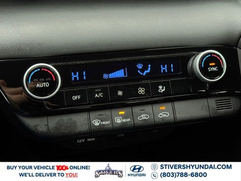 Certified 2023 Hyundai Elantra SEL w/ Preferred Accessory Package image 29