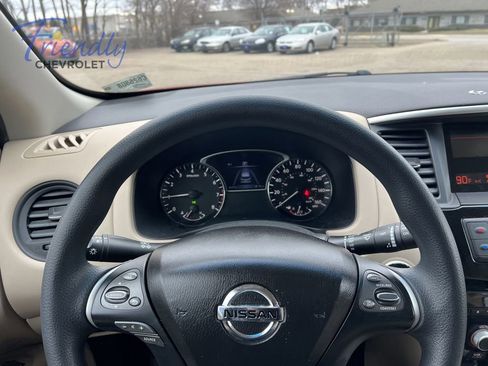 Used 2016 Nissan Pathfinder S FWD image 22