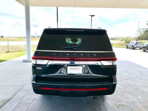 Used 2024 Lincoln Navigator L 4WD image 6