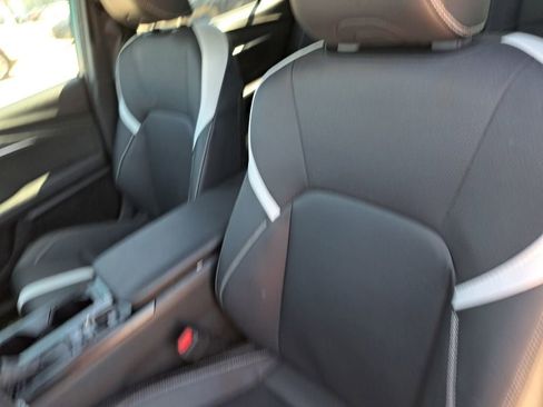 Used 2025 Toyota Camry SE w/ Multimedia Upgrade Package image 18