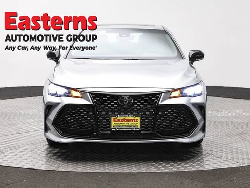 Used 2021 Toyota Avalon XSE FWD image 2