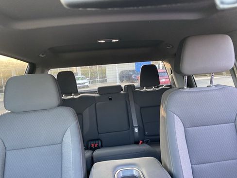 Used 2025 Chevrolet Silverado 1500 Custom Trail Boss AWD/4WD image 19