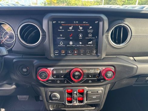Used 2023 Jeep Wrangler Unlimited Sahara w/ Cold Weather Group AWD/4WD image 16