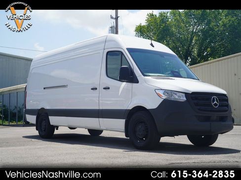 Used 2025 Mercedes-Benz Sprinter 2500 image 1