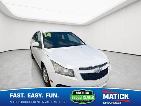 Used 2014 Chevrolet Cruze LT FWD image 1