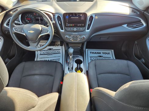 Used 2023 Chevrolet Malibu LT image 15