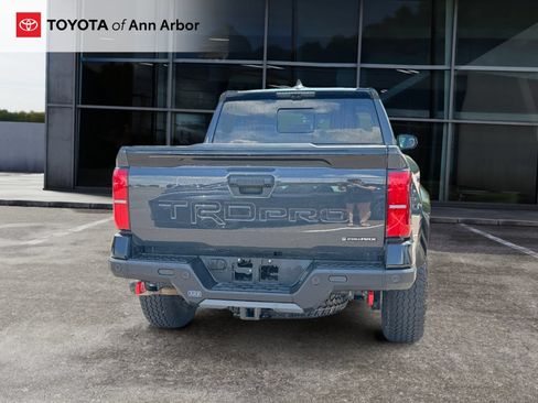 Used 2025 Toyota Tacoma TRD Pro AWD/4WD image 11