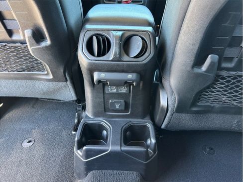 Used 2020 Jeep Wrangler Unlimited Rubicon image 39