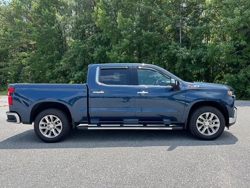 Used 2022 Chevrolet Silverado 1500 LTZ w/ LTZ Premium Package AWD/4WD image 11