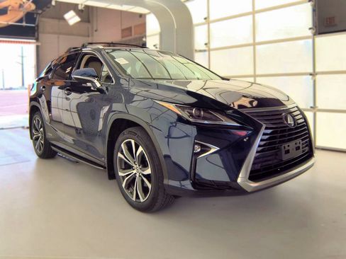 Used 2019 Lexus RX 450h AWD w/ Navigation Package image 4