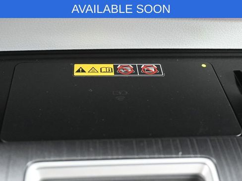 Used 2026 Toyota Sienna XLE FWD image 22