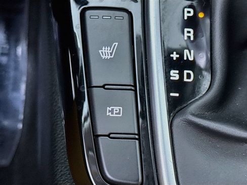 Certified 2025 Kia Seltos EX w/ EX Sunroof Package AWD/4WD image 13