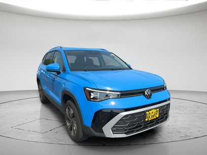 Used 2025 Volkswagen Taos SE