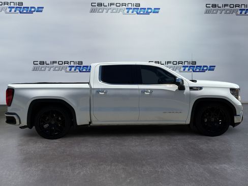 Used 2024 GMC Sierra 1500 SLT RWD image 4