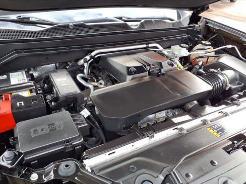 Used 2024 GMC Canyon Elevation image 25