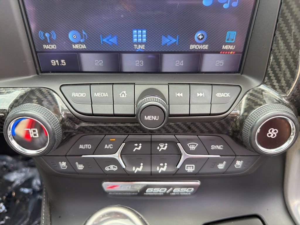 Used 2016 Chevrolet Corvette Z06 w/ 3LZ Preferred Equipment Group RWD image 25
