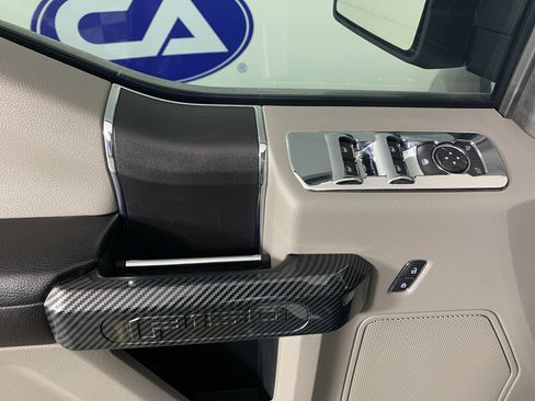 Used 2018 Ford F150 XLT AWD/4WD image 13
