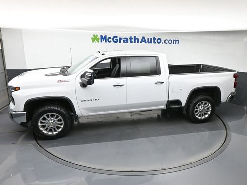 Certified 2024 Chevrolet Silverado 2500 LTZ w/ LTZ Convenience Package image 21