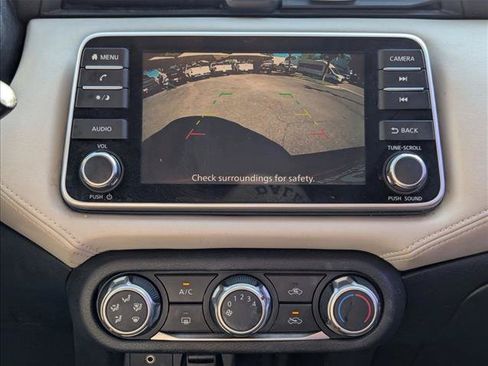 Used 2020 Nissan Versa SV w/ Trunk Package FWD image 12