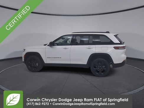 Used 2023 Jeep Grand Cherokee Limited w/ Black Appearance Package image 8