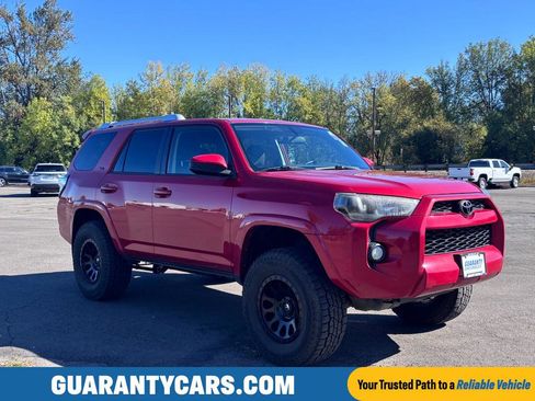 Used 2017 Toyota 4Runner SR5 image 1