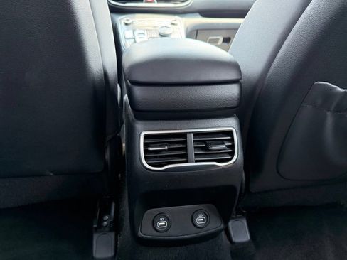 Certified 2021 Hyundai Santa Fe SE FWD image 24