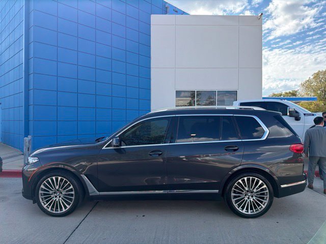 Used 2021 BMW X7 xDrive40i w/ Premium Package AWD/4WD image 9