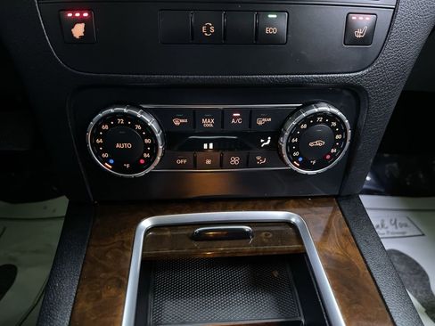 Used 2015 Mercedes-Benz GLK 350 2WD image 21