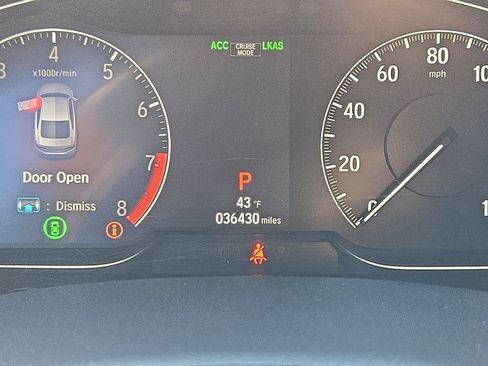 Used 2018 Honda Accord Touring image 23