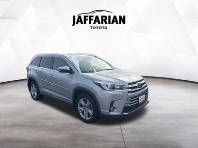 Used 2017 Toyota Highlander Limited