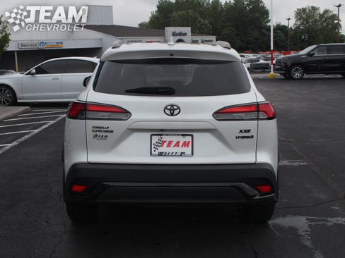 Used 2024 Toyota Corolla Cross AWD Hybrid w/ Convenience Package image 5