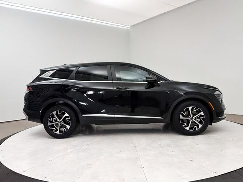Certified 2025 Kia Sportage EX FWD image 29