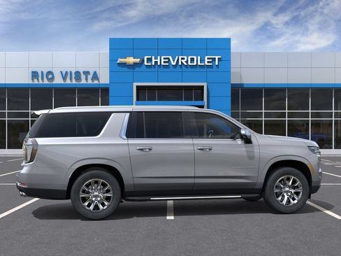 New 2026 Chevrolet Suburban Premier w/ Sun And Tow Package AWD/4WD image 3