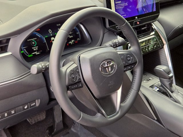 Used 2024 Toyota Venza Limited AWD/4WD image 26