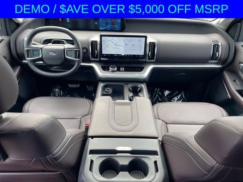 New 2026 Ford Expedition Platinum w/ Platinum Ultimate Package AWD/4WD image 10