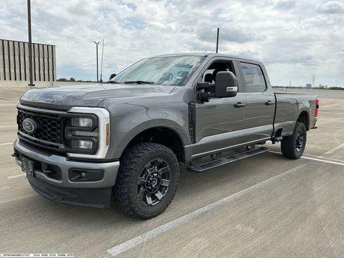 Used 2024 Ford F250 XL w/ STX Appearance Package AWD/4WD image 3