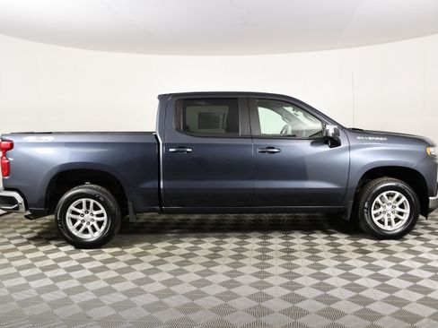 Used 2022 Chevrolet Silverado 1500 LT AWD/4WD image 5