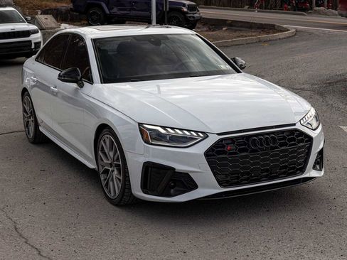 Used 2022 Audi S4 Premium Plus image 3