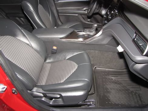 Used 2023 Toyota Camry SE FWD image 20